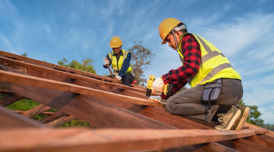 Professional Flat Roofing Installation services in Steamboat Rock, IA